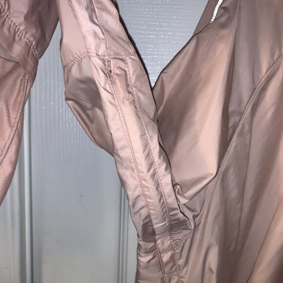 Nike Women's Storm Fit Running Jacket Size XXL 2XL Pink Mittens Hood Full Zip - Picture 6 of 11